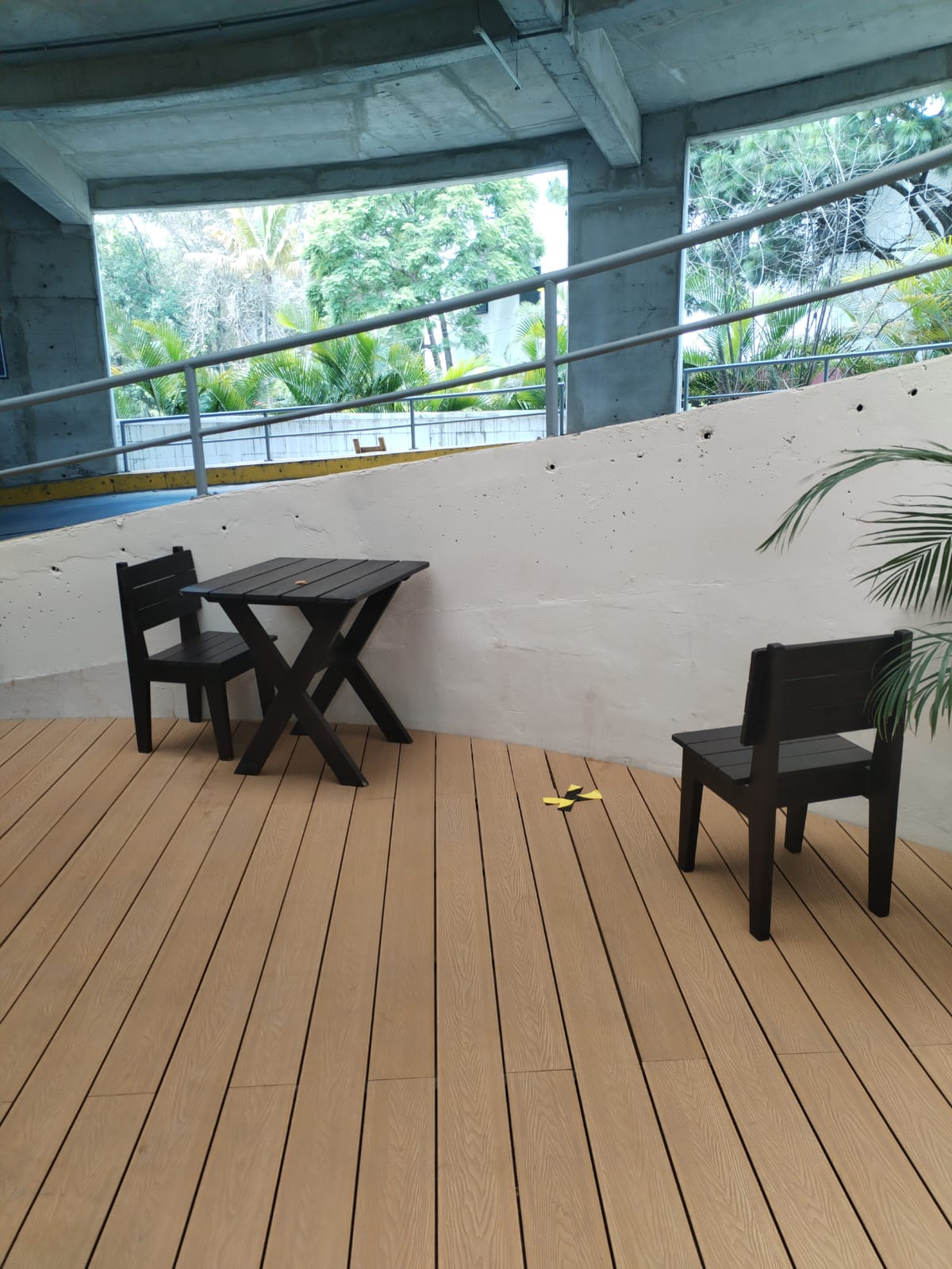Proyecto exterior de Piso Deck WPC instalado por AR